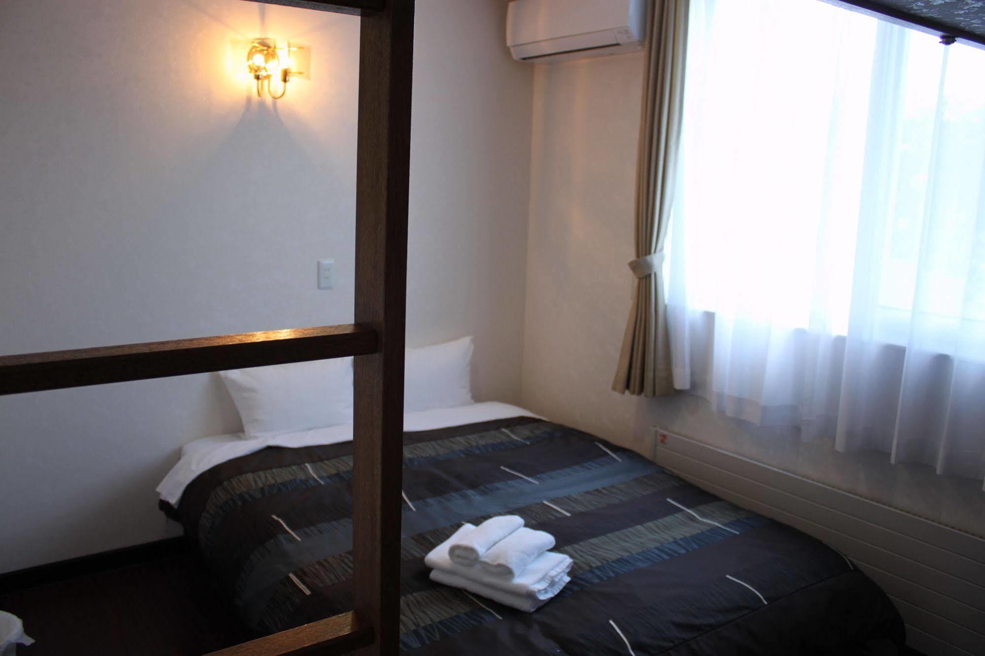 Petit Hotel Melon Furano Ngoại thất bức ảnh
